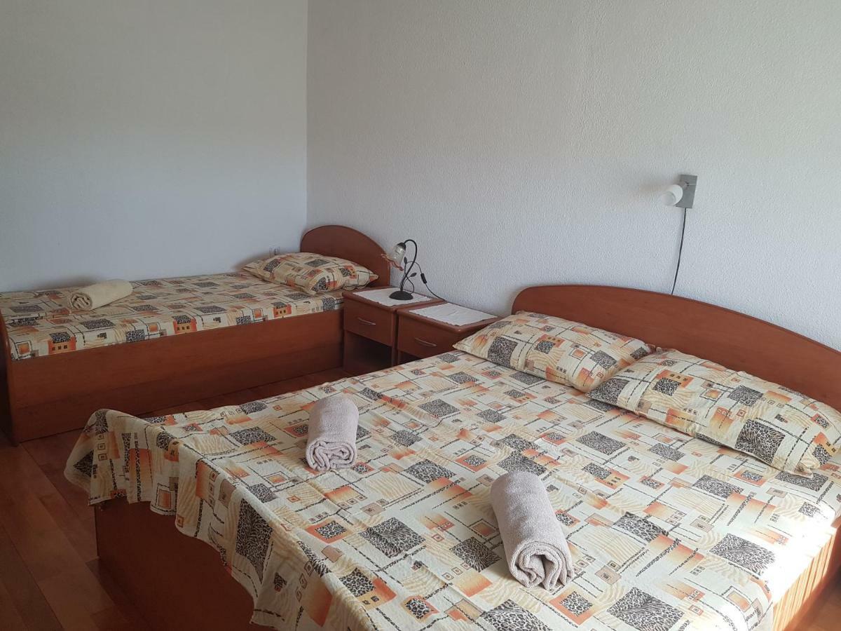 Apartmani Anna 维尔 外观 照片